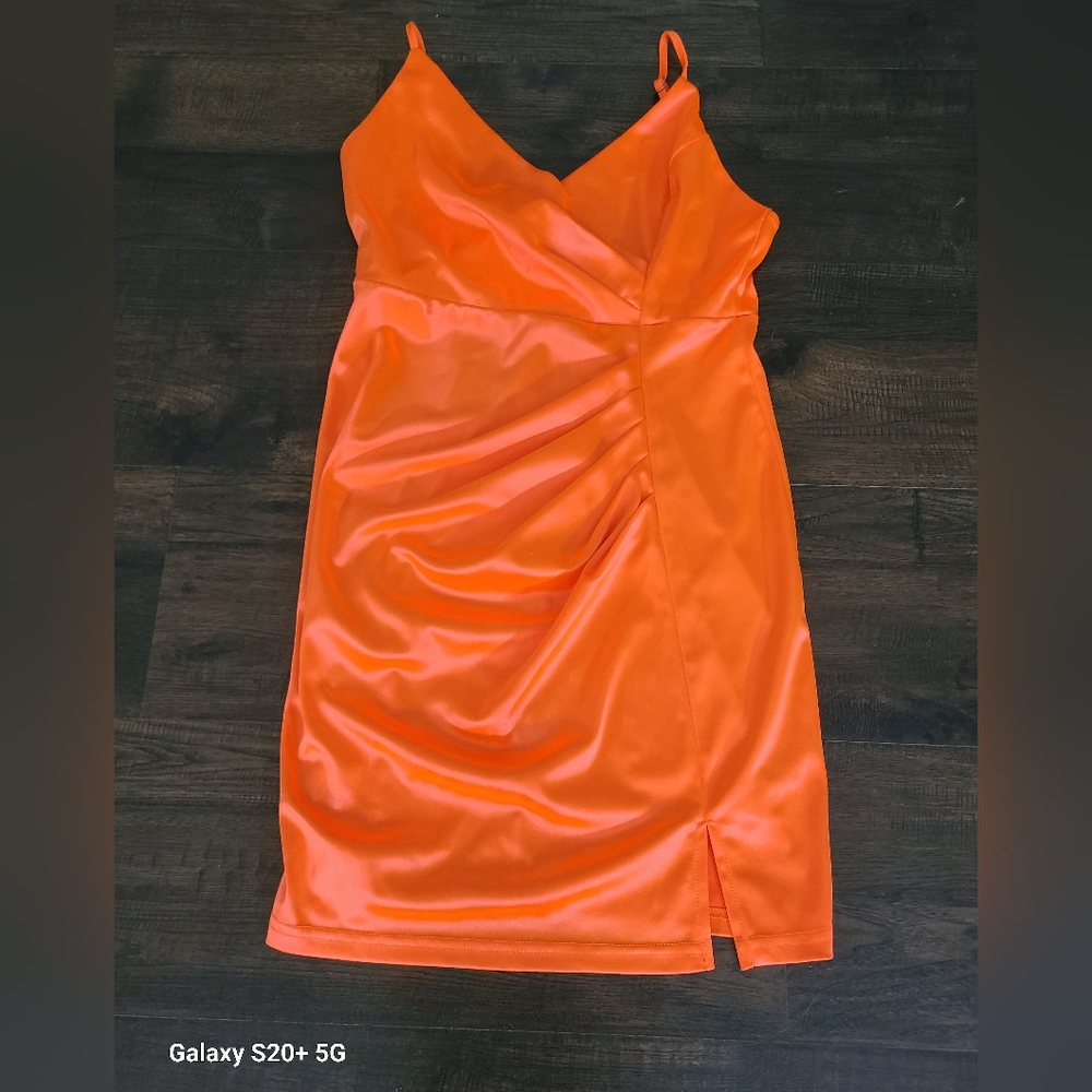 Fashion Nova Mini Dress Neon Orange. Ruched Front, Adjustable Straps Size Medium